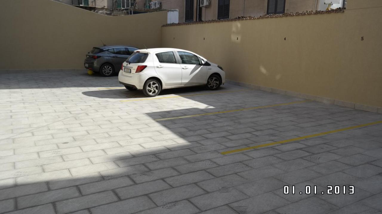 Balsamotto - Appartamento E Parcheggio Palermo Eksteriør bilde
